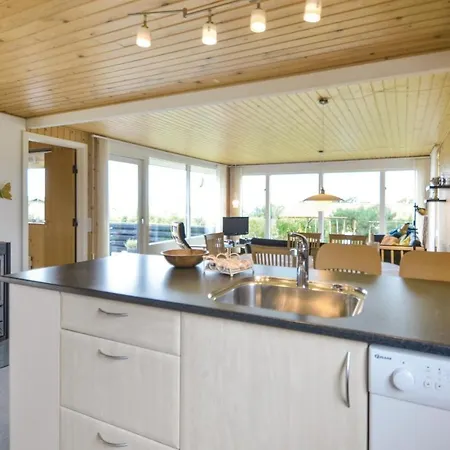 Three-bedroom In * Knebel